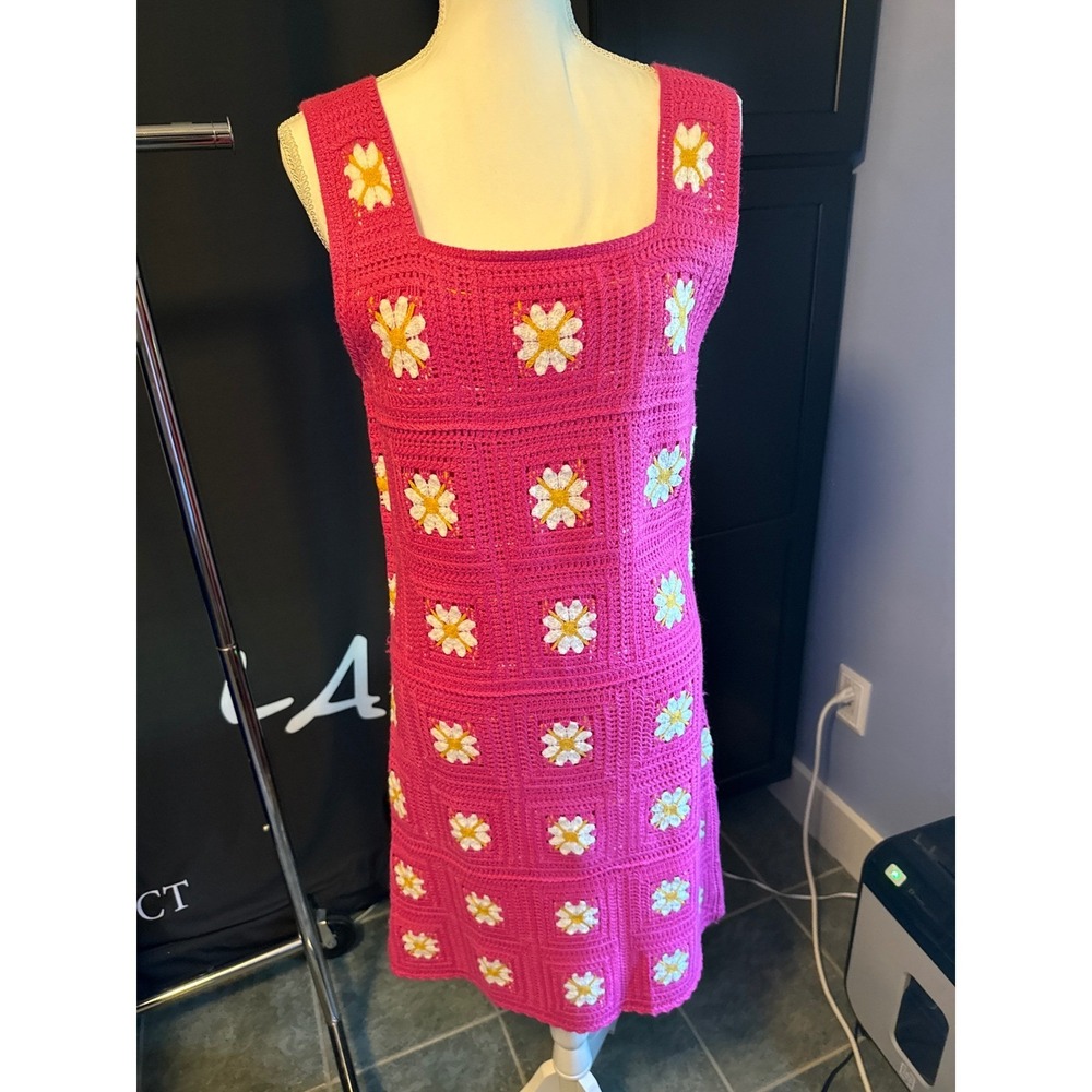 Kings Road Pink Crochet Daisy Floral Mini Dress Sleeveless Square Neck Small